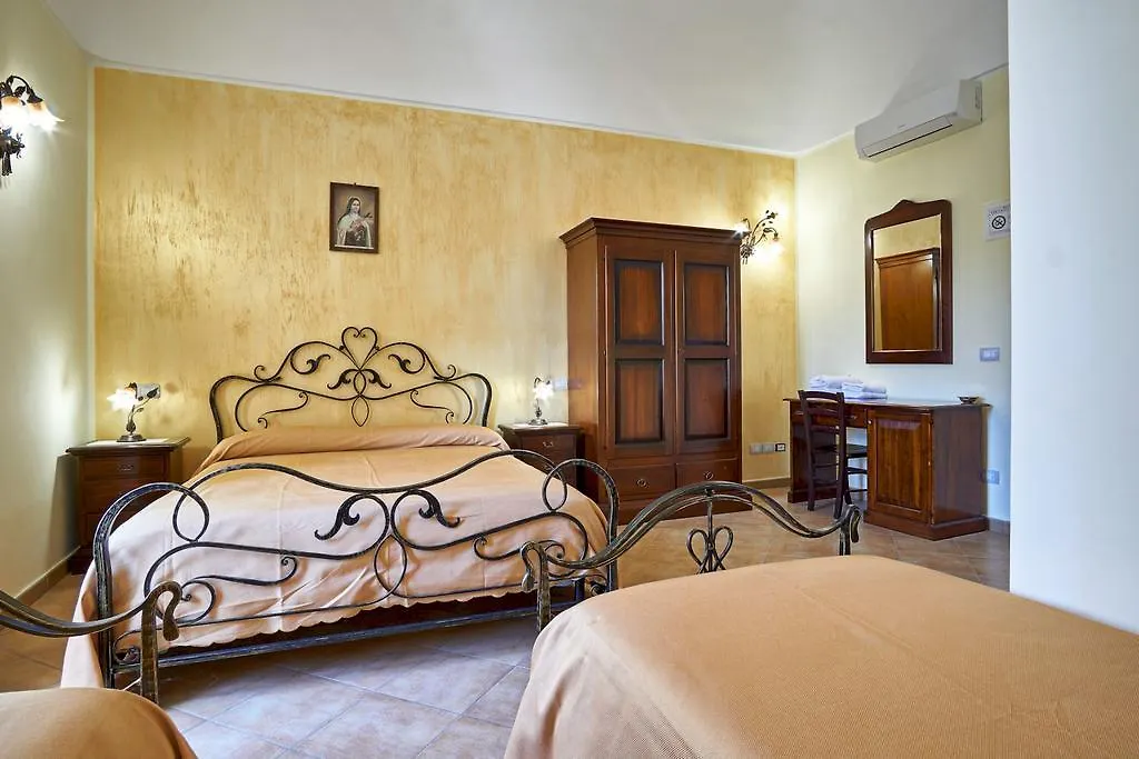 Séjour à la ferme Villa Agriturismo Conte Ruggero à Centuripe Italie