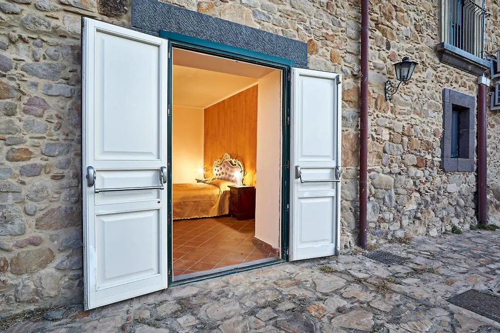 Фермерский дом Вилла Agriturismo Conte Ruggero Centuripe